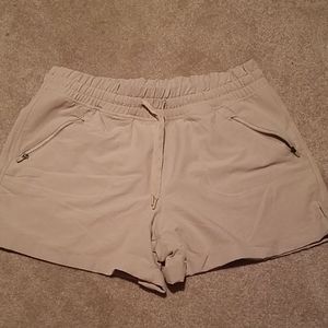 Kakhi shorts